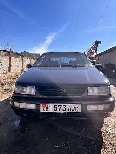 Volkswagen Passat: 1995 г., 1.8 л, Механика, Бензин, Седан