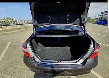 hongqi ehs9: Toyota Camry: 2015 г., 2.5 л, Вариатор, Гибрид, Седан — 7