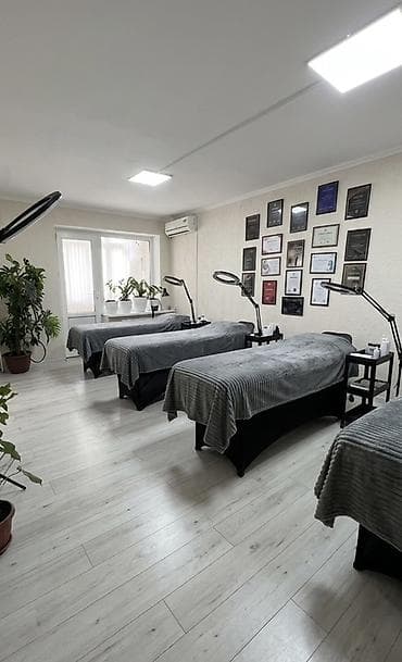 Недвижимость: Аренда кабинетов в салонах красоты, 40 м², Для лешмейкера — 1