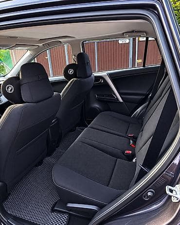 crown 2018: Toyota RAV4: 2017 г., 2.5 л, Автомат, Бензин, Кроссовер — 4