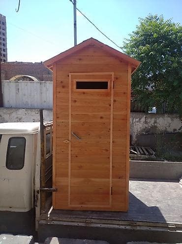 Уличный туалет из лиственницы Дачный туалет из хорошего материала в