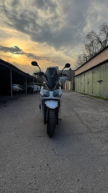 прямоток мото: Макси-скутер BWS, 150 куб. см, Бензин, Новый — 2