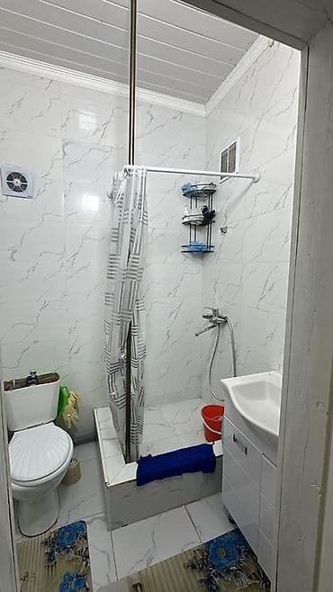 1 бөлмө, Чогуу жашоосу жок, Толугу менен эмереги бар — 2