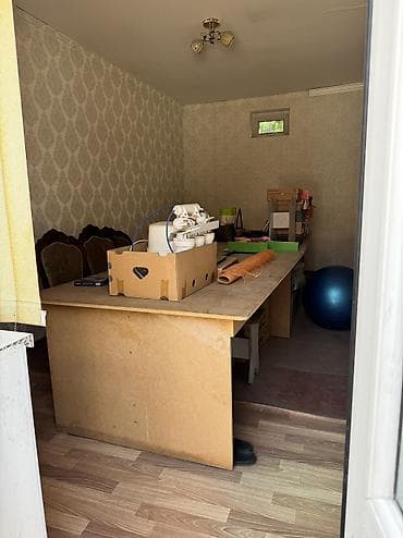 nomad hostel: Сдается помещение в аренду под коммерческую деятельность. Есть — 5
