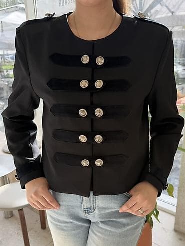 куртки военный: Женский укороченный жакет в милитари-стиле - Фасон: прямой кроп-жакет — 1