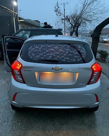 рено твизи: Chevrolet Spark: 2016 г., 1 л, Ручные, Бензин, Хэтчбэк — 3