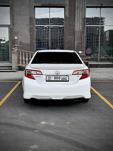 Toyota Camry: 2011 г., 2.5 л, Автомат, Бензин, Седан — 4