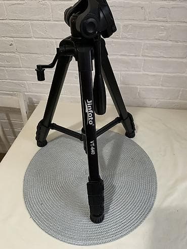 Продам штатив Jimfoto VT-640 в отличном рабочем состоянии. Подходит