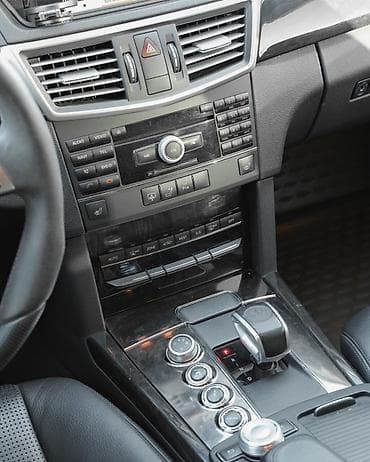 мерс цлс 63: Mercedes-Benz E-Class: 2010 г., 6.2 л, Бензин, Седан — 9