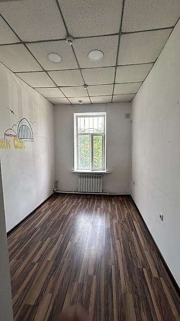 купить коммерческое помещение в бишкеке: Аренда офисов, 9 м², В административном здании, 1 линия — 1