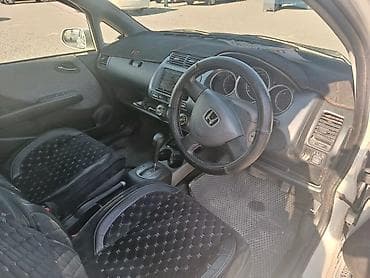 Унаа сатуу: Honda Fit: 2001 г., 1.3 л, Бензин, Хетчбек — 9