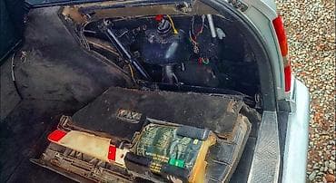 кабина мерседес: Mercedes-Benz W124: 1995 г., 2.2 л, Механика, Бензин, Универсал — 6