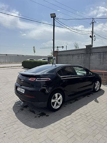 byd e2 2019: Chevrolet Volt: 2014 г., 1.4 л, Вариатор, Гибрид, Хэтчбэк — 3