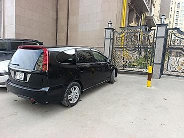 mini v: Honda Stream: 2003 г., 2 л, Автомат, Бензин, Минивэн — 4