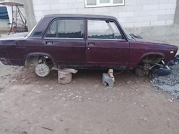 детские костюмы вампира: Кузов ВАЗ «классика» (седан, 4 двери), бордовый цвет. Комплект для — 2