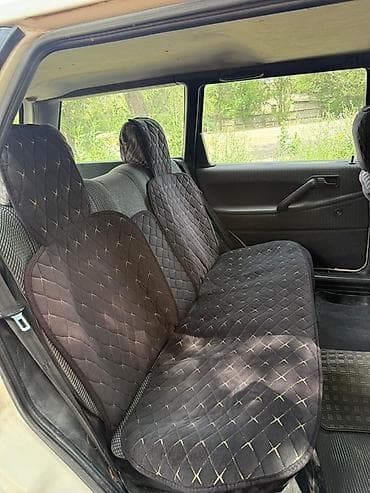 Volkswagen Passat Variant: 1991 г., 1.8 л, Механика, Бензин, Универсал — 7