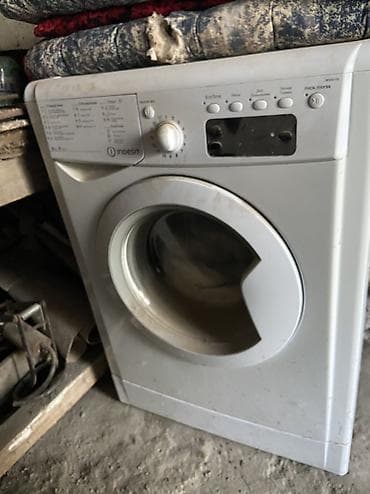 mx 4: Продается стиральная машина Indesit Машина включается, воду набирает — 1