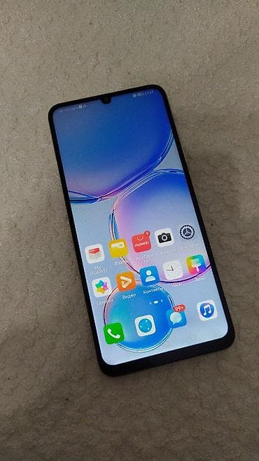 Huawei nova Y71, Б/у, 128 ГБ, цвет - Золотой, 2 SIM