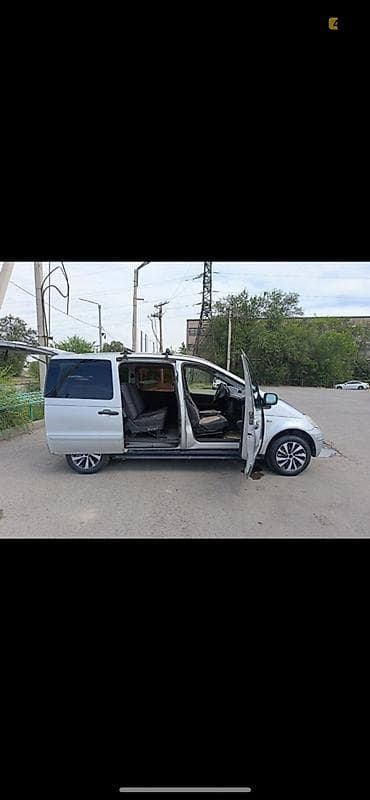 мэри: Mercedes-Benz Vaneo: 2004 г., Механика, Бензин, Минивэн — 8
