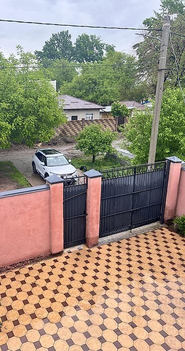 🏡 Spacious Private House for Rent in Bishkek A large private house