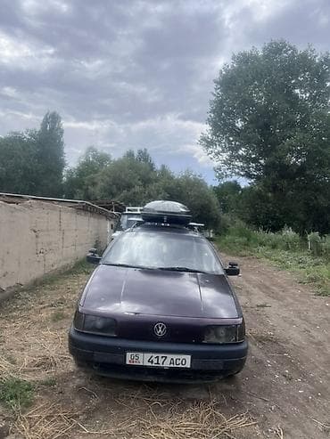 Унаа: Volkswagen Passat: 1993 г., 1.8 л, Кол менен иштөөчү, Бензин, Универсал — 1