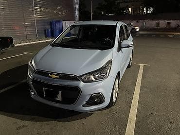 Транспорт: Chevrolet Spark: 2016 г., 1 л, Вариатор, Бензин, Хэтчбэк — 2