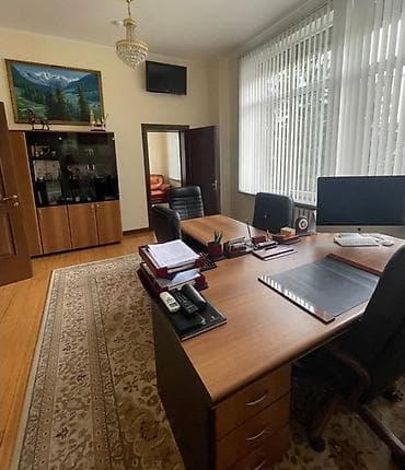 red centr: Аренда офисов, 300 м², В жилом комплексе, С отдельным входом, С системой безопасности, 1 линия — 10