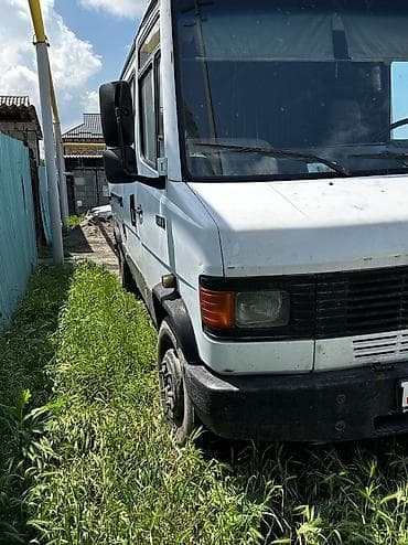 авто вит: Mercedes-Benz Vario: 1994 г., 4 л, Механика, Дизель, Бус — 5