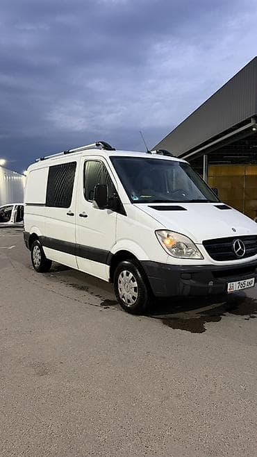 Унаа: Жеңил жүк ташуучу унаа, Mercedes-Benz, Дубль, 1,5 т, Колдонулган — 2