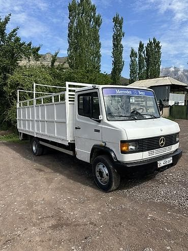 daf 75: Грузовик, Mercedes-Benz — 3