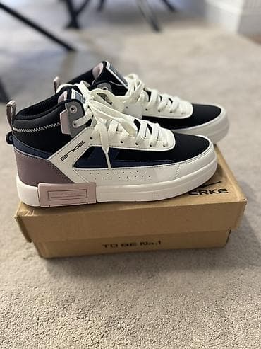 туфли черные: Высокие кроссовки ERKE - Тип: lifestyle/уличные, высокая посадка — 1