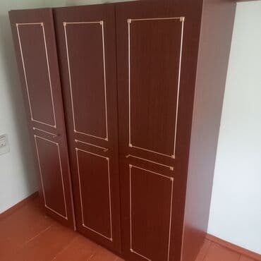 шкаф бу токмок: Продается в г.Ош: Буфет СССР - 1200с., Шкаф - сервант - 1600 — 4