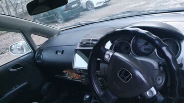 fit американец: Honda Fit: 2003 г., 1.5 л, Вариатор, Бензин, Хэтчбэк — 7