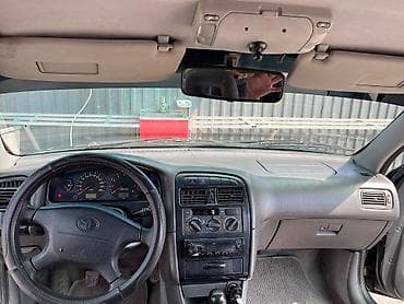 саната нюраис: Toyota Avensis: 1998 г., 1.8 л, Механика, Бензин, Седан — 3