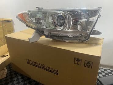Передняя правая фара Toyota
