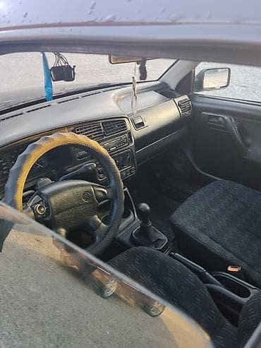 cga3 de: Volkswagen Golf: 1992 г., 1.6 л, Механика, Бензин, Хэтчбэк — 8