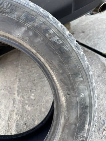 шина на маз: Шины 225 / 65 / R 17, Всесезонная, Б/у, Комплект, Легковые, США, Michelin — 2