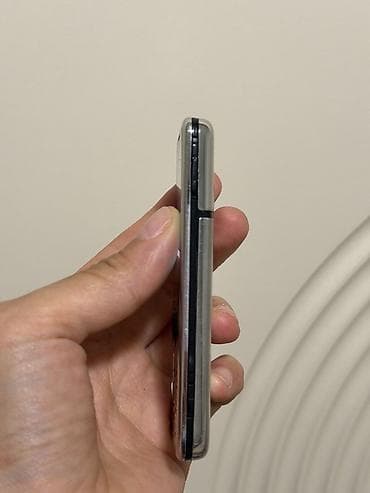 iphone mini: Nokia 6700 Slide, Б/у, 128 ГБ, цвет - Серебристый — 2
