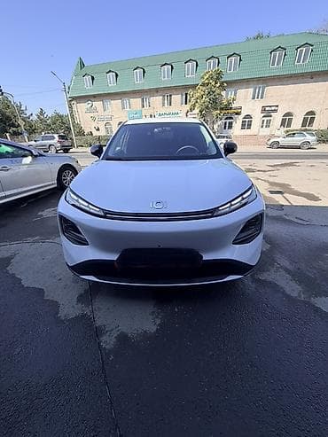JMEV: JMEV EV3: 2026 г., Электромобиль, Кроссовер — 3