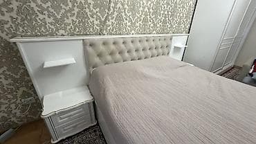 спальний: ЦЕНА ДОГОВОРНАЯ! Кровать двуспальная с мягким изголовьем и — 5