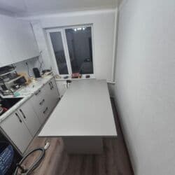 кухонный стол с полками: Кухонный стол, Новый, Прямоугольный, Нераскладной — 1