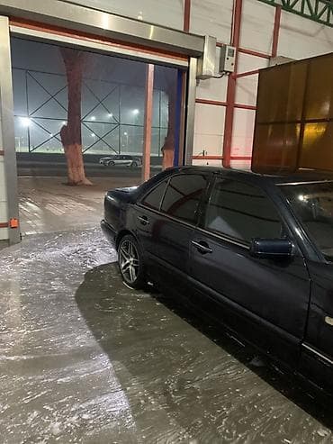 ауди а6 с4 2 8: Mercedes-Benz E-Class: 1997 г., Кол менен иштөөчү, Бензин, Седан — 2