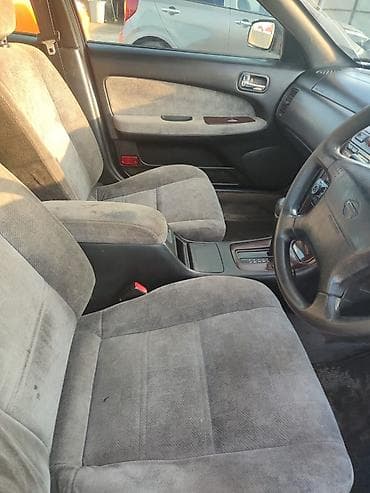 Nissan Cefiro: 1998 г., 2 л, Седан