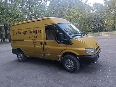 Грузовой фургон Ford Transit (желтый) - Кузов: цельнометаллический — 2