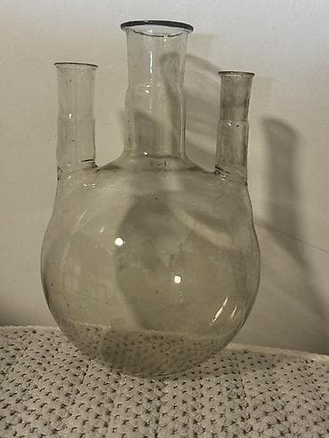 новые боклашки: Лабораторные трехгорлые круглодонные колбы из прозрачного стекла (2 — 3