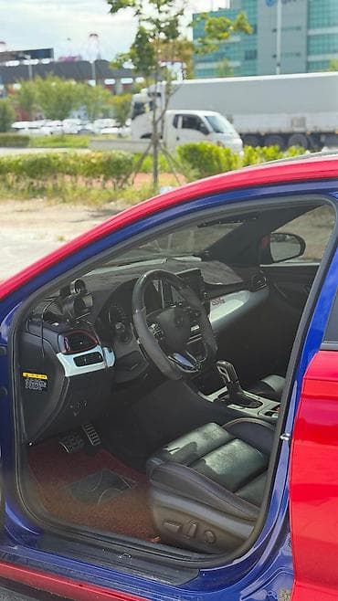 Продажа авто: Hyundai i30: 2019 г., 1.5 л, Автомат, Бензин, Хэтчбэк — 4