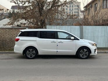 меняю дом на машину: Kia Carnival: 2018 г., 2.2 л, Автомат, Дизель, Минивэн — 2