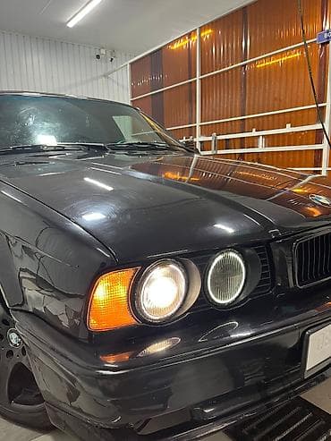 e30 е30: BMW 5 series: 1991 г., 2 л, Механика, Бензин, Седан — 1