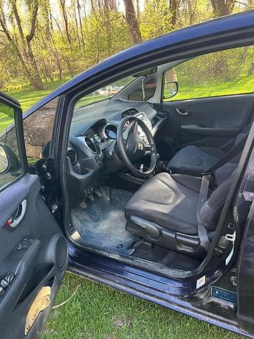 динамик на фит: Honda Fit: 2009 г., 1.2 л, Механика, Бензин, Хэтчбэк — 4