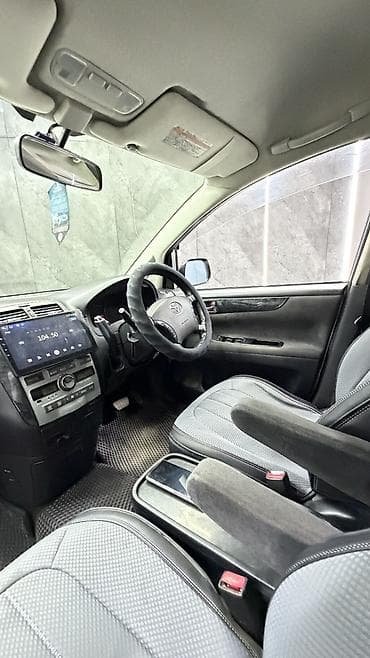 Toyota Ipsum: 2003 г., 2.4 л, Автомат, Бензин, Минивэн — 8